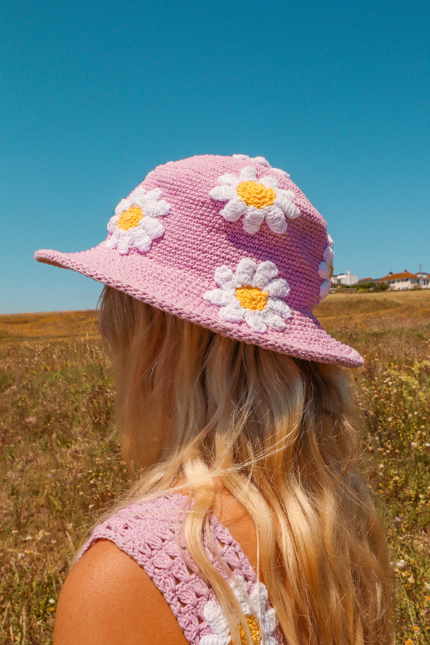 LILAC DAISY HAT